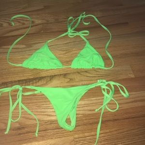 Frankies Bikini Set